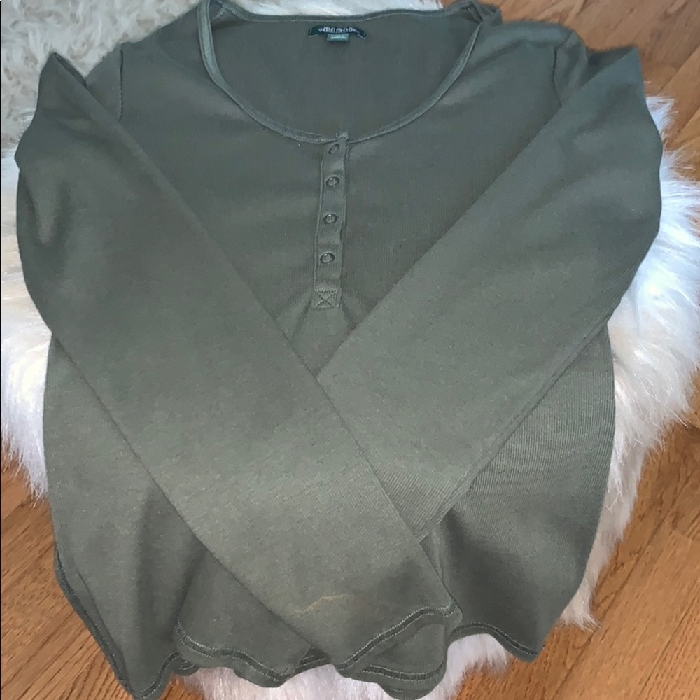 Woman’s long sleeve shirt - Picture 3 of 5